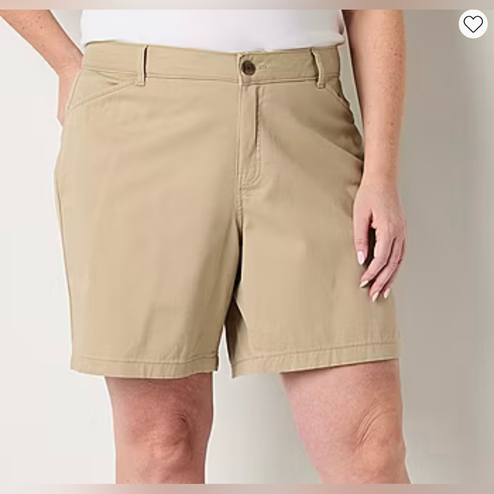 ST John’s Bay mid rise shorts